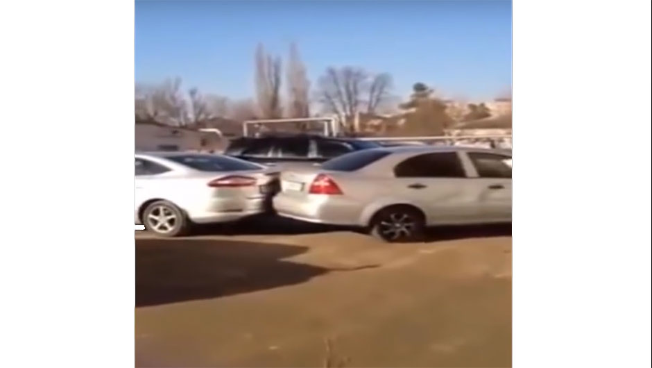 Acidente em estacionamento na Rússia