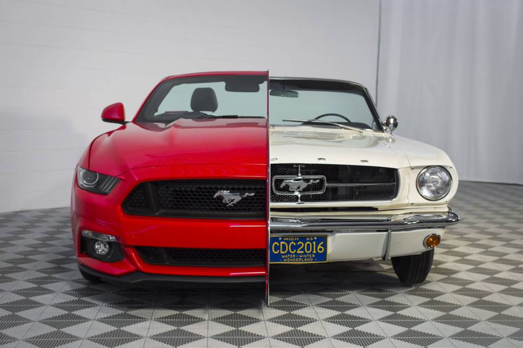 Display Mustang 1965.2015