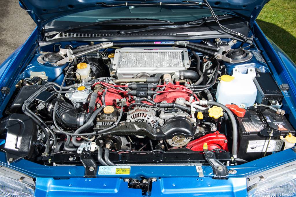 Subaru Impreza 22b STI engine