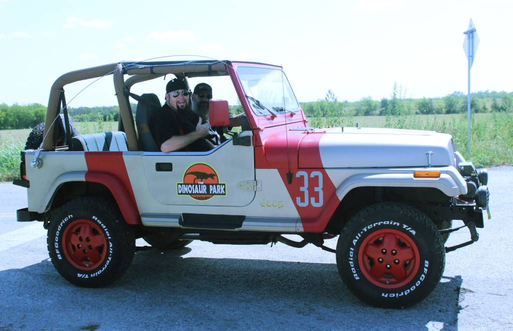 Jeep igual ao do filme Jurassic World