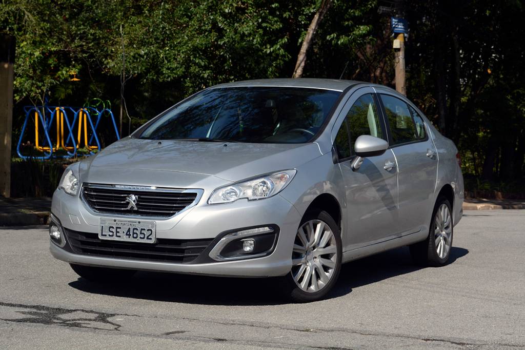 Peugeot 408