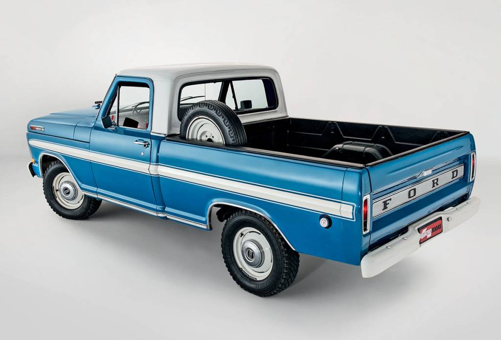 Ford F-100 4 cilindros