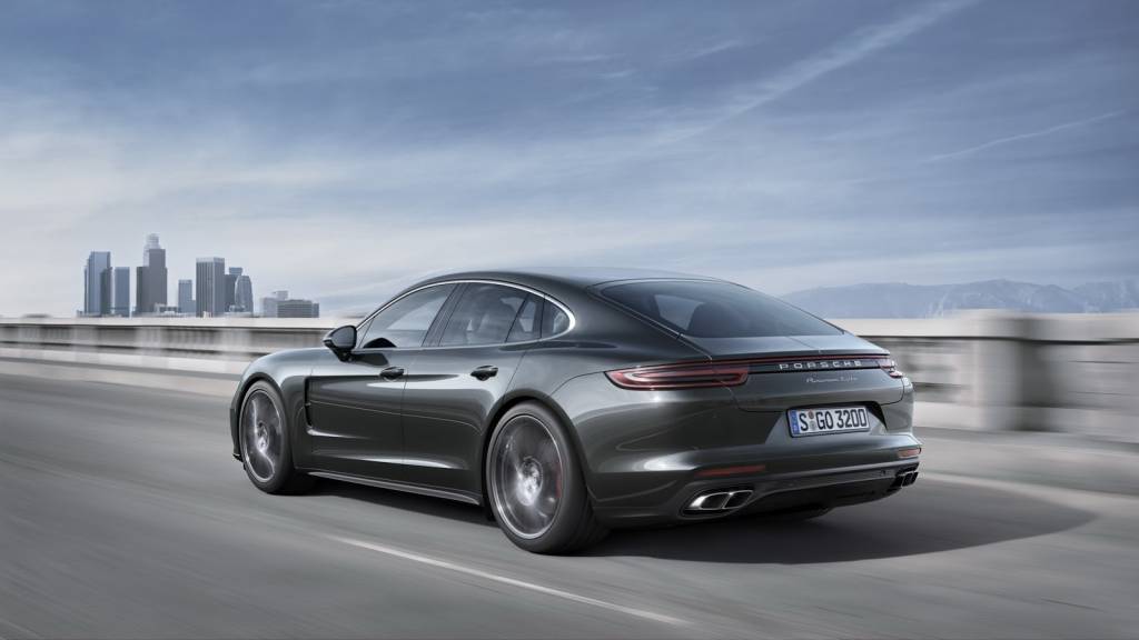 Novo Porsche Panamera 2