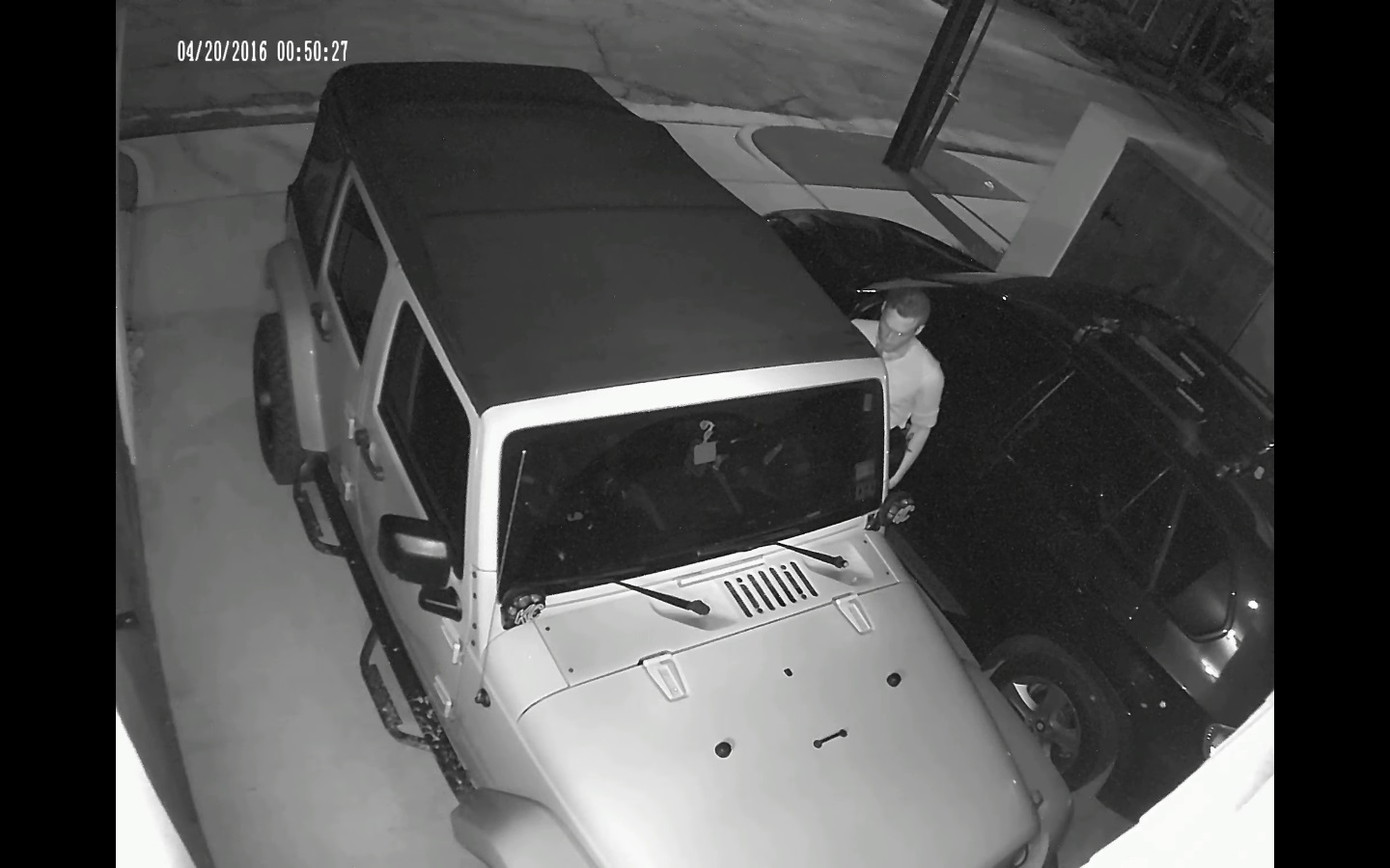 Jeep Wrangler furtado por hacker