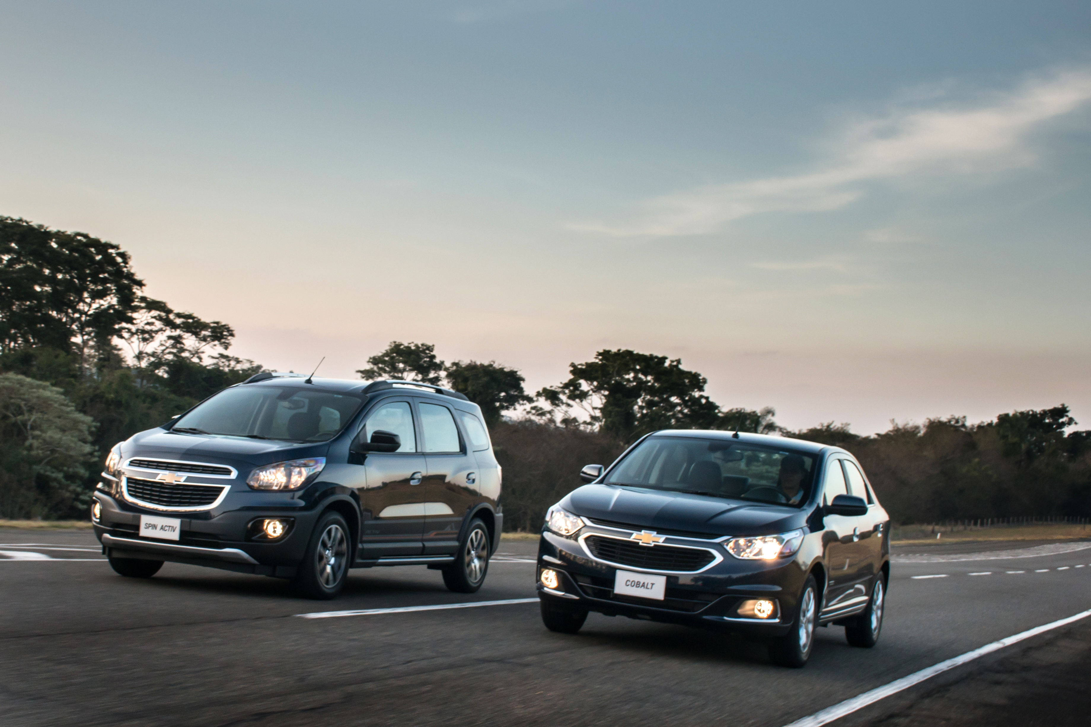 Chevrolet Onix terá facelift e versão aventureira na linha 2017