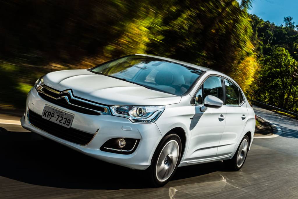 Citroën C4 Lounge Citroën C4 Lounge tem recall por falha nos freios