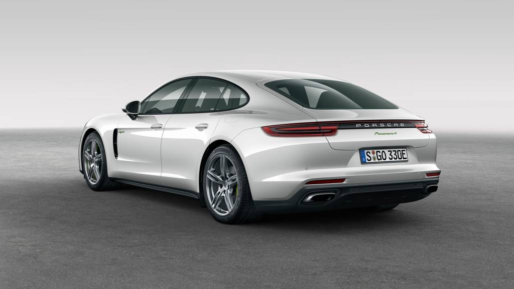 Porsche Panamera 4 E-Hybrid Porsche Panamera 4 E-Hybrid