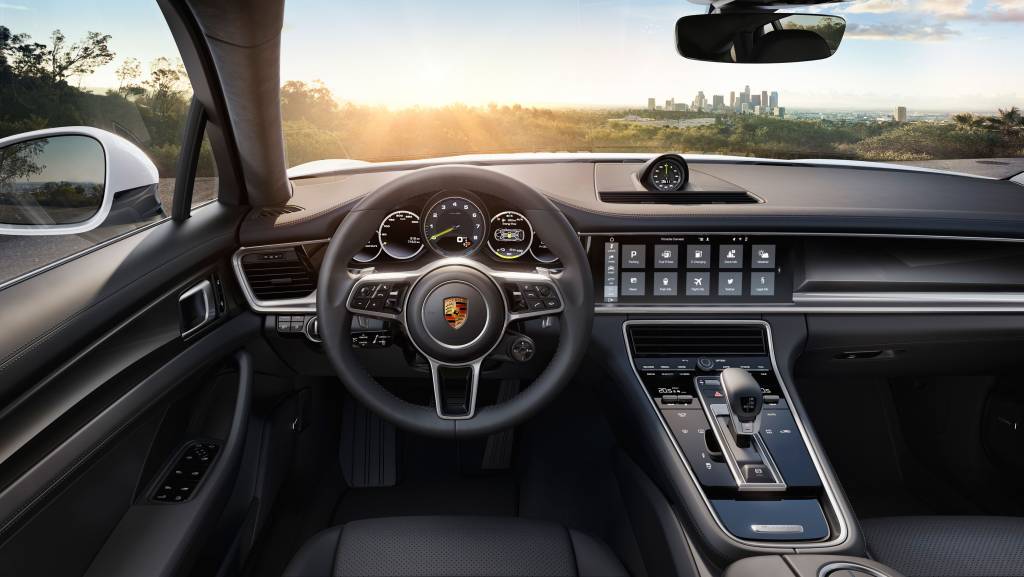 Porsche Panamera 4 E-Hybrid Porsche Panamera 4 E-Hybrid