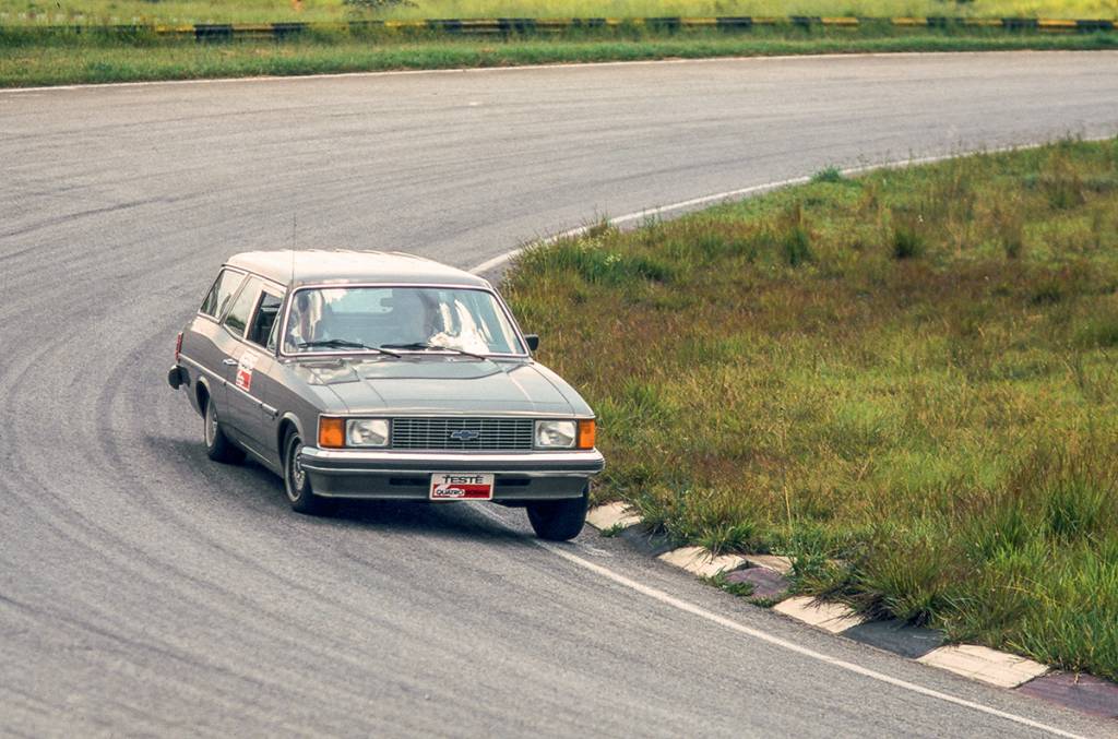 Ayrton Senna - Interlagos - Chevrolet Caravan