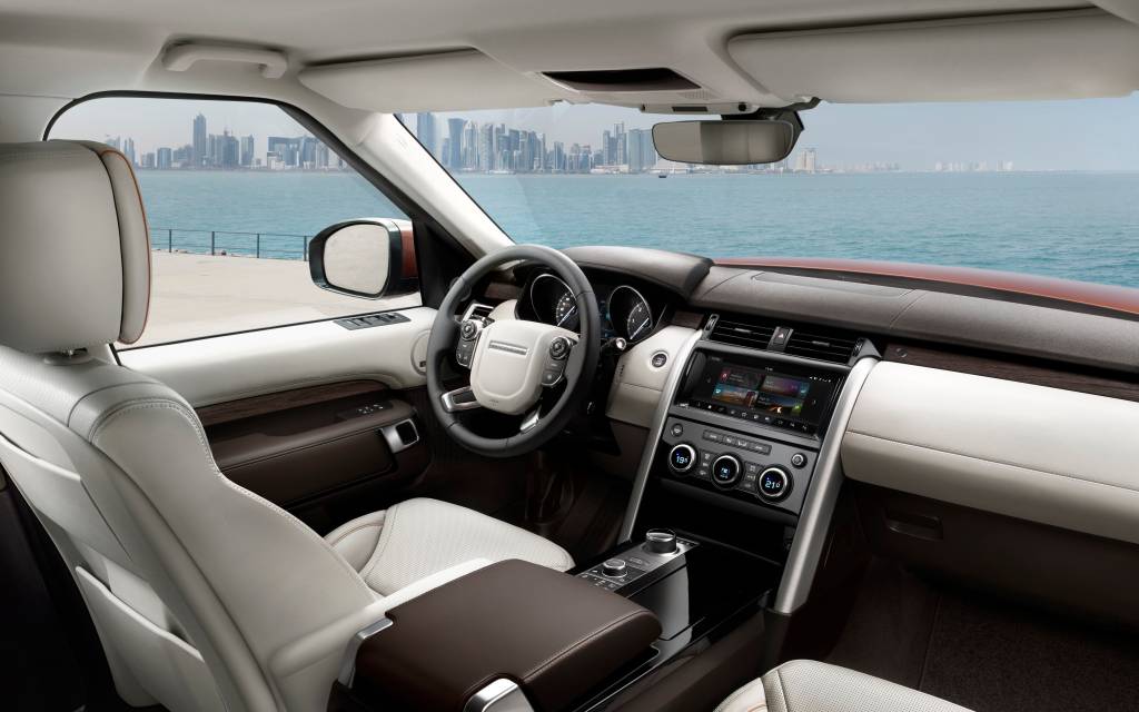 Land Rover Discovery (interior)