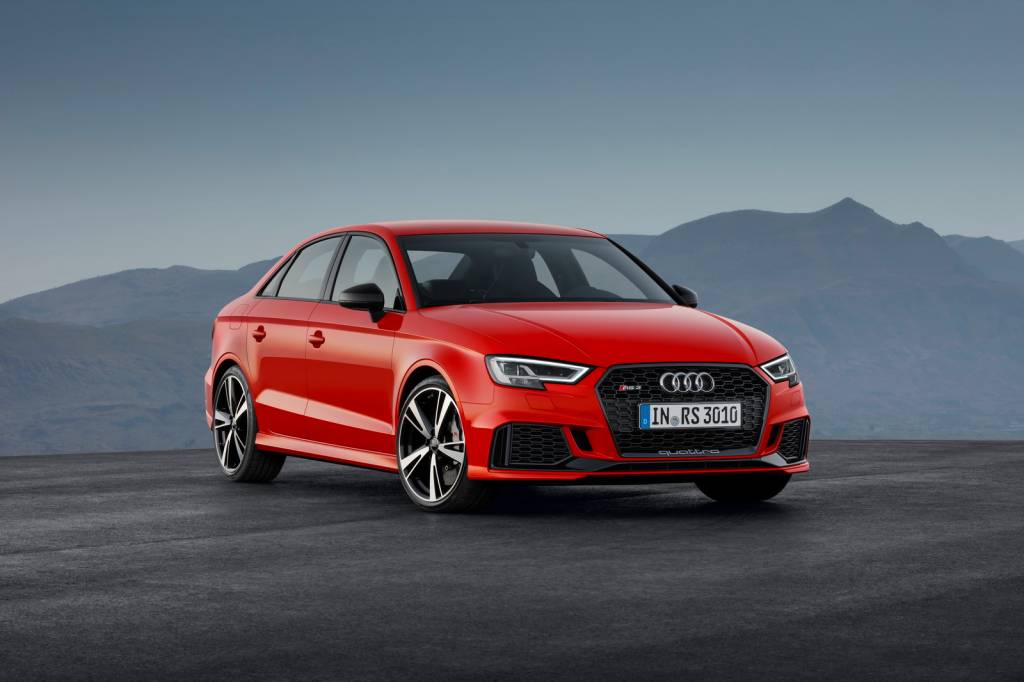 Audi RS3 Sedan Audi revela novo RS 3 Sedan com 405 cv e 48,9 mkgf