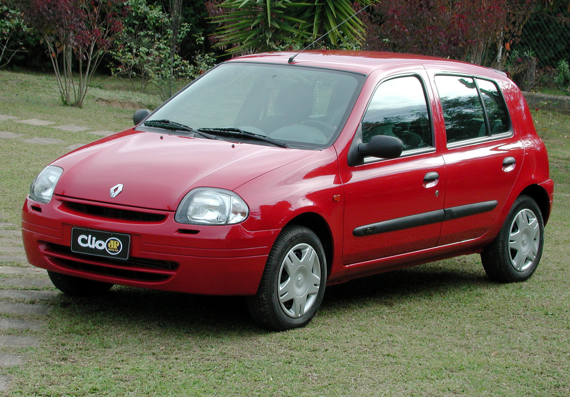 Renault Clio (2)