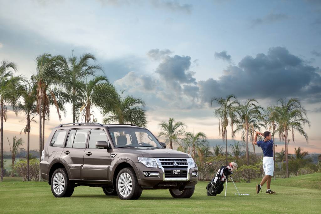 Mitsubishi Pajero Full 2015 Mitsubishi Pajero Full 2015