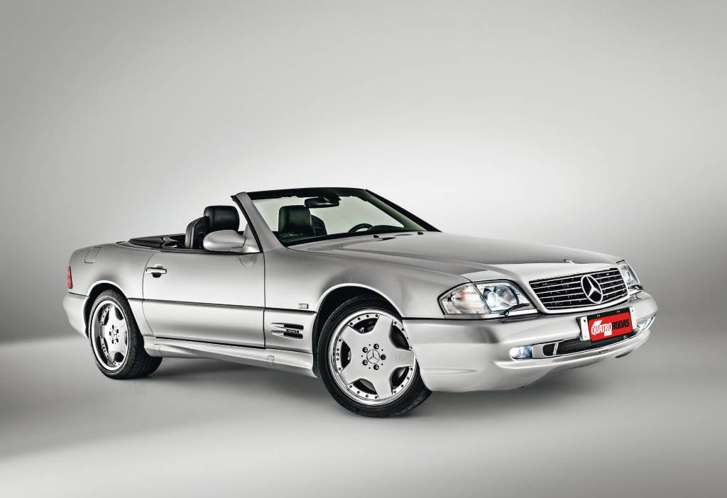 A quarta geração do Mercedes SL estreou em 1989