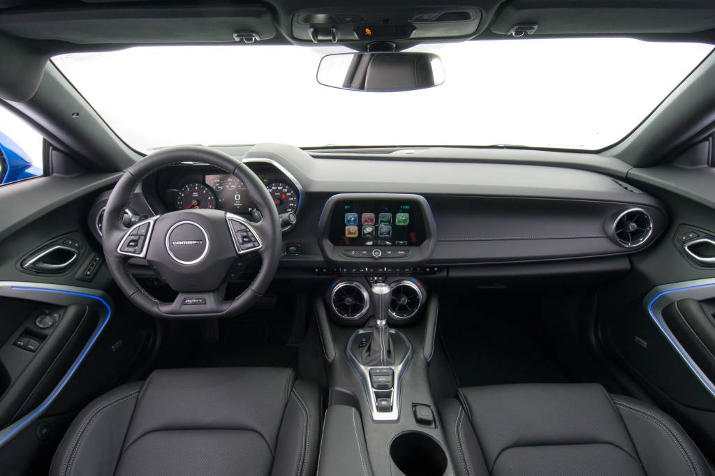 Chevrolet Camaro (interior)