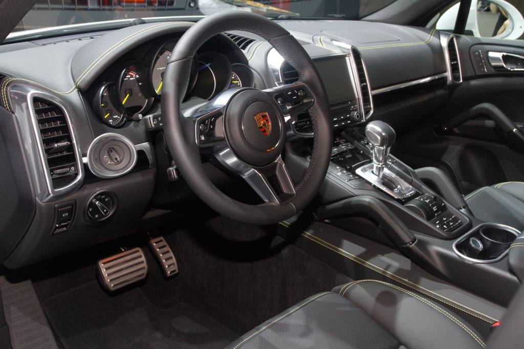 Porsche Cayenne S E-Hýbrid Porsche Cayenne S E-Hýbrid