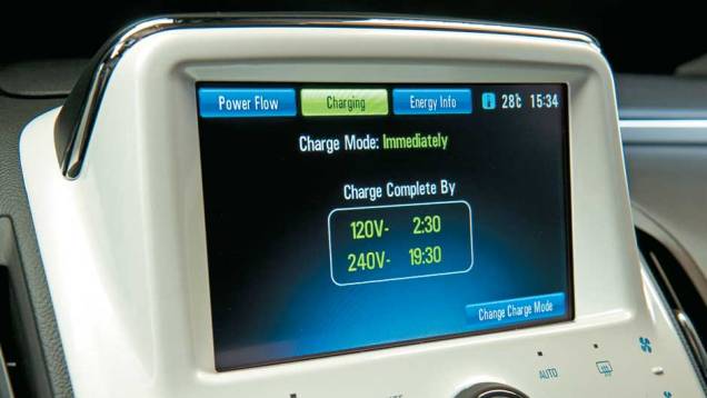 O sistema informa qual o tempo de duração das recargas | <a href="https://quatrorodas.abril.com.br/carros/chevrolet-volt-637764.shtml" rel="migration">Leia mais</a> O sistema informa qual o tempo de duração das recargas | <a href="https://quatrorodas.abril.com.br/carros/chevrolet-volt-637764.shtml" rel="migration">Leia mais</a>