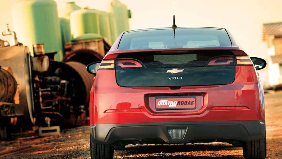 &Aacute;rea envidra&ccedil;ada se estende at&eacute; a traseira | <a href="https://quatrorodas.abril.com.br/carros/chevrolet-volt-637764.shtml" rel="migration">Leia mais</a>