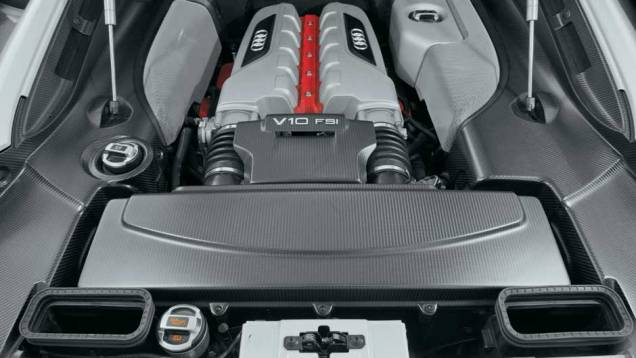 O V10 ganhou novos componentes | <a href="https://quatrorodas.abril.com.br/carros/testes/aud-r8-gt-641441.shtml" rel="migration">Leia mais</a> O V10 ganhou novos componentes | <a href="https://quatrorodas.abril.com.br/carros/testes/aud-r8-gt-641441.shtml" rel="migration">Leia mais</a>