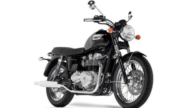 A terceira geração dessa inglesa lançadaem 1959 continua em produção. Seu twinvertical de 650, 750 e por fim 850 cc foio preferido de Marlon Brando, James Dean,Clint Eastwood, Bob Dylan e Richard Gere.