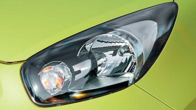 Opcionalmente, os faróis podem ser equipados com leds | <a href="https://quatrorodas.abril.com.br/carros/testes/kia-picanto-1-0-flex-641510.shtml" rel="migration">Leia mais</a> Opcionalmente, os faróis podem ser equipados com leds | <a href="https://quatrorodas.abril.com.br/carros/testes/kia-picanto-1-0-flex-641510.shtml" rel="migration">Leia mais</a>