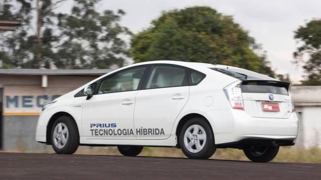 Toyota Prius | <a href="https://quatrorodas.abril.com.br/salao-do-automovel/2012/carros/prius-703953.shtml" rel="migration">Leia mais</a> Toyota Prius | <a href="https://quatrorodas.abril.com.br/salao-do-automovel/2012/carros/prius-703953.shtml" rel="migration">Leia mais</a>