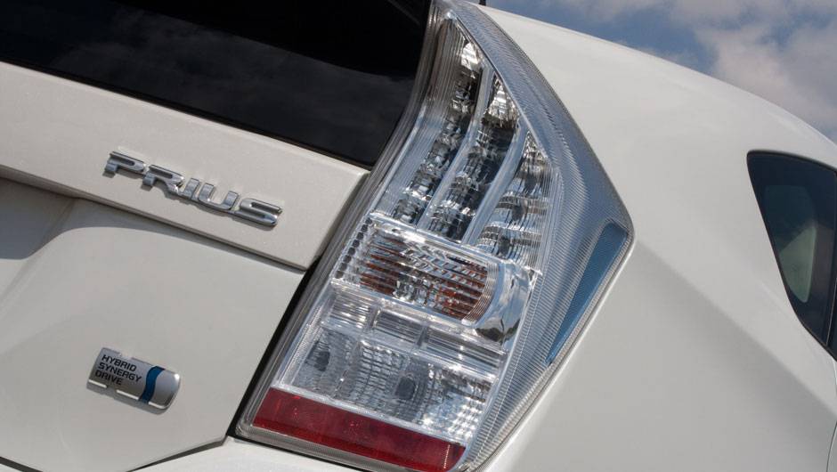 Toyota Prius | <a href="https://quatrorodas.abril.com.br/salao-do-automovel/2012/carros/prius-703953.shtml" rel="migration">Leia mais</a>