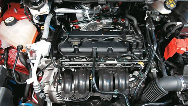 Botão e maçaneta da tampa do porta-malas se camuflam na lanterna direita | <a href="https://quatrorodas.abril.com.br/carros/testes/ford-ecosport-freestyle-1-6-16v-699470.shtml" rel="migration">Leia mais</a> Botão e maçaneta da tampa do porta-malas se camuflam na lanterna direita | <a href="https://quatrorodas.abril.com.br/carros/testes/ford-ecosport-freestyle-1-6-16v-699470.shtml" rel="migration">Leia mais</a>