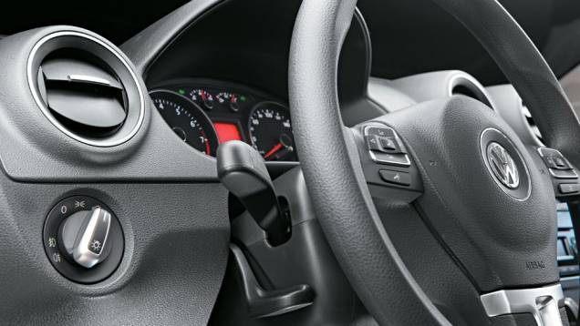 Novos botões e saídas de ar | <a href="https://quatrorodas.abril.com.br/carros/testes/vw-gol-699508.shtml" rel="migration">Leia mais</a> Novos botões e saídas de ar | <a href="https://quatrorodas.abril.com.br/carros/testes/vw-gol-699508.shtml" rel="migration">Leia mais</a>