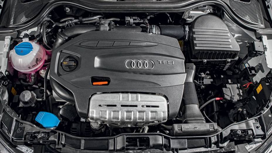 ...e motor com turbo e compressor Roots: exclusividades do A1 Sport | <a href="https://quatrorodas.abril.com.br/carros/testes/audi-a1-sport-704018.shtml" rel="migration">Leia mais</a>