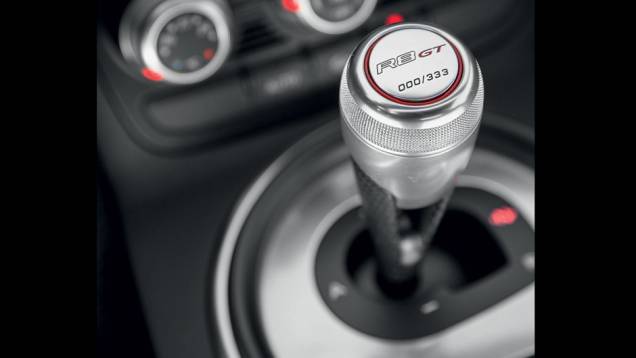 <a href="https://quatrorodas.abril.com.br/carros/testes/audi-r8-gt-spyder-736694.shtml" rel="migration">Leia mais</a> <a href="https://quatrorodas.abril.com.br/carros/testes/audi-r8-gt-spyder-736694.shtml" rel="migration">Leia mais</a>