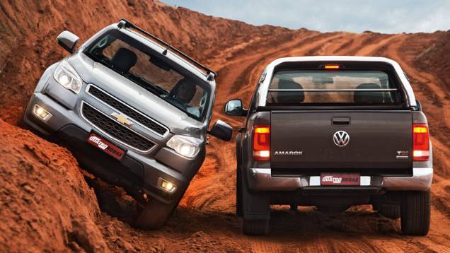 Faróis da S10 são os únicos com canhão projetor | <a href="https://quatrorodas.abril.com.br/carros/comparativos/s10-x-ranger-x-amarok-729763.shtml" rel="migration">Leia mais</a> Faróis da S10 são os únicos com canhão projetor | <a href="https://quatrorodas.abril.com.br/carros/comparativos/s10-x-ranger-x-amarok-729763.shtml" rel="migration">Leia mais</a>