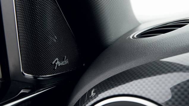 ...e sistema de som Fender: opcionais | <a href="https://quatrorodas.abril.com.br/carros/testes/volkswagen-fusca-729776.shtml" rel="migration">Leia mais</a> ...e sistema de som Fender: opcionais | <a href="https://quatrorodas.abril.com.br/carros/testes/volkswagen-fusca-729776.shtml" rel="migration">Leia mais</a>