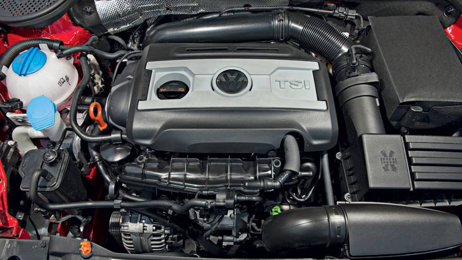 Motor 2.0 tem 200 cv | <a href="https://quatrorodas.abril.com.br/carros/testes/volkswagen-fusca-729776.shtml" rel="migration">Leia mais</a>