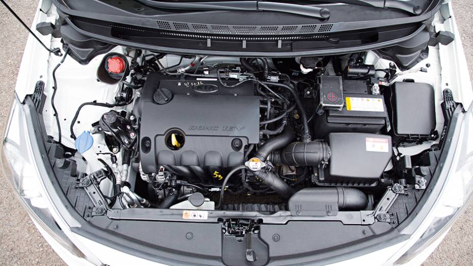 Motor flex de 128/122 cv é o mesmo do Soul | <a href="https://quatrorodas.abril.com.br/carros/testes/kia-cerato-732756.shtml" rel="migration">Leia mais</a>