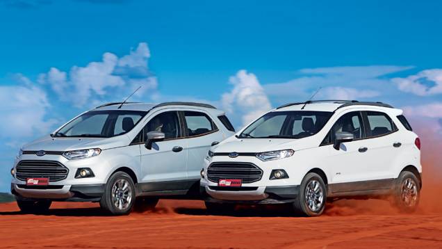 Versões 4x2 e 4x4 do Eco se encaram na terra | <a href="https://quatrorodas.abril.com.br/carros/comparativos/ford-ecosport-4x2-x-ford-ecosport-4x4-732986.shtml" rel="migration">Leia mais</a>