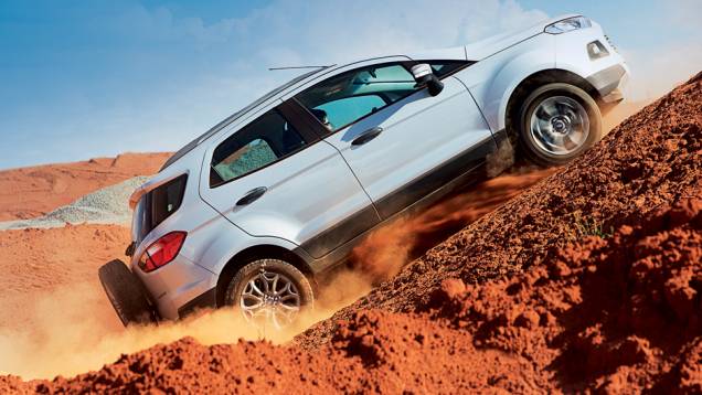 Controle de tração desligado: atolamento na certa | <a href="https://quatrorodas.abril.com.br/carros/comparativos/ford-ecosport-4x2-x-ford-ecosport-4x4-732986.shtml" rel="migration">Leia mais</a> Controle de tração desligado: atolamento na certa | <a href="https://quatrorodas.abril.com.br/carros/comparativos/ford-ecosport-4x2-x-ford-ecosport-4x4-732986.shtml" rel="migration">Leia mais</a>