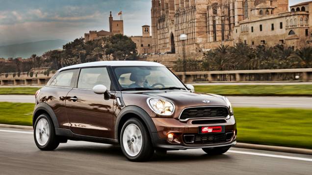 O paceman é igual ao conceito apresentado no Salão de Detroit | <a href="https://quatrorodas.abril.com.br/carros/impressoes/mini-paceman-cooper-s-733312.shtml" rel="migration">Leia mais</a>