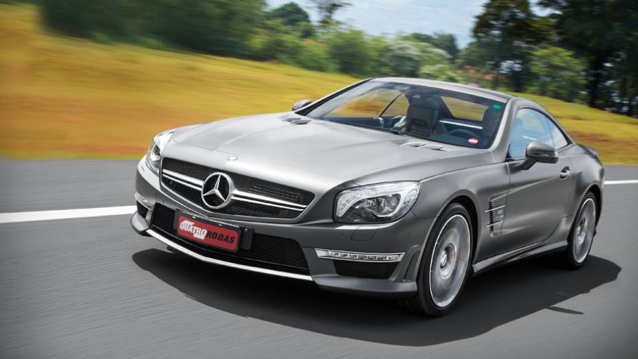 O SL tem o talento de ser esportivo e comportado ao mesmo tempo | <a href="https://quatrorodas.abril.com.br/carros/testes/mercedes-benz-sl-63-amg-735712.shtml" rel="migration">Leia mais</a>