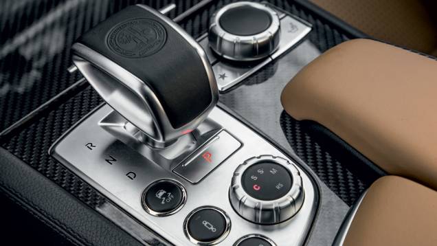 Coleiras eletrônicas contêm exageros | <a href="https://quatrorodas.abril.com.br/carros/testes/mercedes-benz-sl-63-amg-735712.shtml" rel="migration">Leia mais</a> Coleiras eletrônicas contêm exageros | <a href="https://quatrorodas.abril.com.br/carros/testes/mercedes-benz-sl-63-amg-735712.shtml" rel="migration">Leia mais</a>
