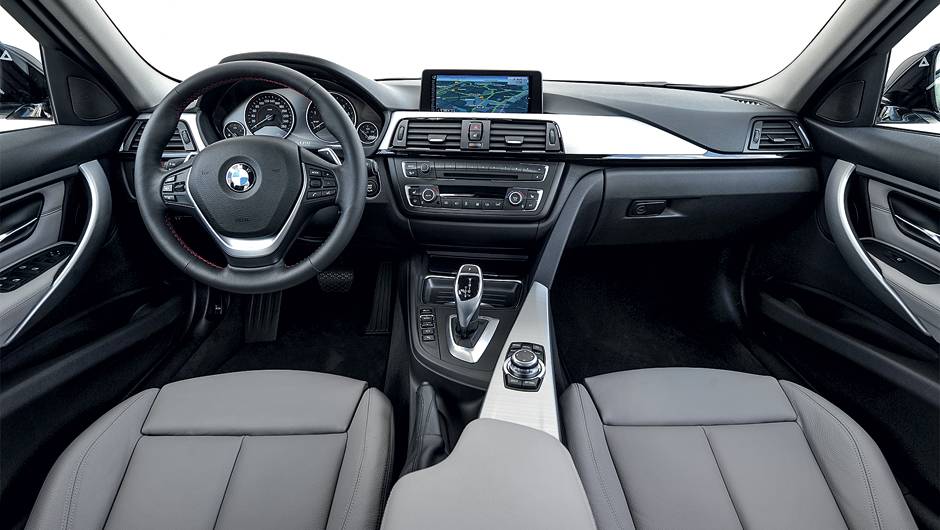 GPS l&ecirc; a estrada à frente para ajudar a carregar a bateria | <a href="https://quatrorodas.abril.com.br/carros/impressoes/bmw-activehybrid3-736194.shtml" rel="migration">Leia mais</a>