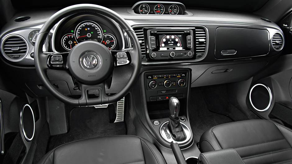 Volante multifuncional, opcional, tem borboletas de c&acirc;mbio | <a href="https://quatrorodas.abril.com.br/carros/comparativos/citroen-ds3-x-volkswagen-fusca-735122.shtml" rel="migration">Leia mais</a> | <a href="https://quatrorodas.abril.com.br/galerias/citroen/fusca-ed-02-2013-" rel="migration"></a>