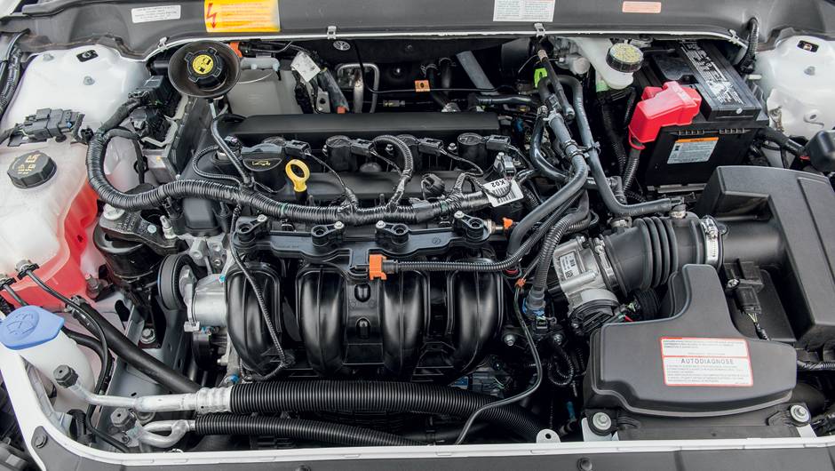 Motor tem bloco e cabe&ccedil;ote de alum&iacute;nio | <a href="https://quatrorodas.abril.com.br/carros/testes/ford-fusion-2-5-flex-736957.shtml" rel="migration">Leia mais</a>