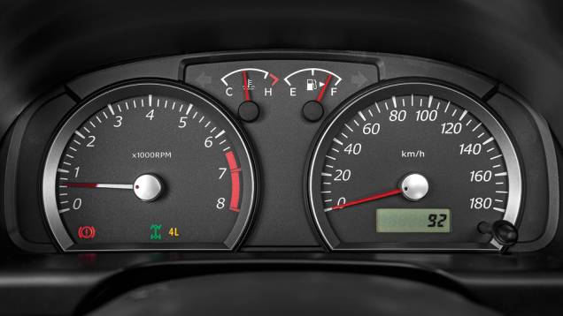 Quadro de instrumentos oferece o essencial | <a href="https://quatrorodas.abril.com.br/carros/testes/suzuki-jimny-737775.shtml" rel="migration">Leia mais</a> Quadro de instrumentos oferece o essencial | <a href="https://quatrorodas.abril.com.br/carros/testes/suzuki-jimny-737775.shtml" rel="migration">Leia mais</a>