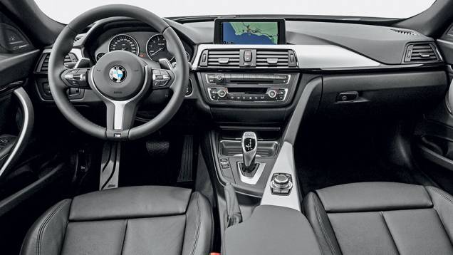 O interior é basicamente o mesmo da família da Série 3 | <a href="https://quatrorodas.abril.com.br/carros/impressoes/bmw-335i-gt-740953.shtml" rel="migration">Leia mais</a>