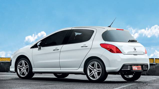 O 308 tem o maior motor da turma, um 2.0 com 151/143 cv | <a href="https://quatrorodas.abril.com.br/carros/comparativos/peugeot-308-x-hyundai-i30-x-chevrolet-cruze-740626.shtml" rel="migration">Leia mais</a> O 308 tem o maior motor da turma, um 2.0 com 151/143 cv | <a href="https://quatrorodas.abril.com.br/carros/comparativos/peugeot-308-x-hyundai-i30-x-chevrolet-cruze-740626.shtml" rel="migration">Leia mais</a>