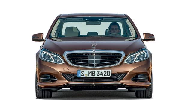 A grade clássica, só sob encomenda | <a href="https://quatrorodas.abril.com.br/carros/lancamentos/mercedes-benz-250-avantgarde-753592.shtml" rel="migration">Leia mais</a> A grade clássica, só sob encomenda | <a href="https://quatrorodas.abril.com.br/carros/lancamentos/mercedes-benz-250-avantgarde-753592.shtml" rel="migration">Leia mais</a>