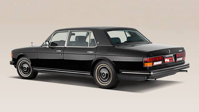 Foram 17 anos de vida em quatro gerações | <a href="https://quatrorodas.abril.com.br/carros/classicos-grandescarros/rolls-royce-silver-spirit-spur-754638.shtml" rel="migration">Leia mais</a> Foram 17 anos de vida em quatro gerações | <a href="https://quatrorodas.abril.com.br/carros/classicos-grandescarros/rolls-royce-silver-spirit-spur-754638.shtml" rel="migration">Leia mais</a>