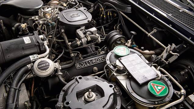 O V8 de 6,7 litros | <a href="https://quatrorodas.abril.com.br/carros/classicos-grandescarros/rolls-royce-silver-spirit-spur-754638.shtml" rel="migration">Leia mais</a> O V8 de 6,7 litros | <a href="https://quatrorodas.abril.com.br/carros/classicos-grandescarros/rolls-royce-silver-spirit-spur-754638.shtml" rel="migration">Leia mais</a>
