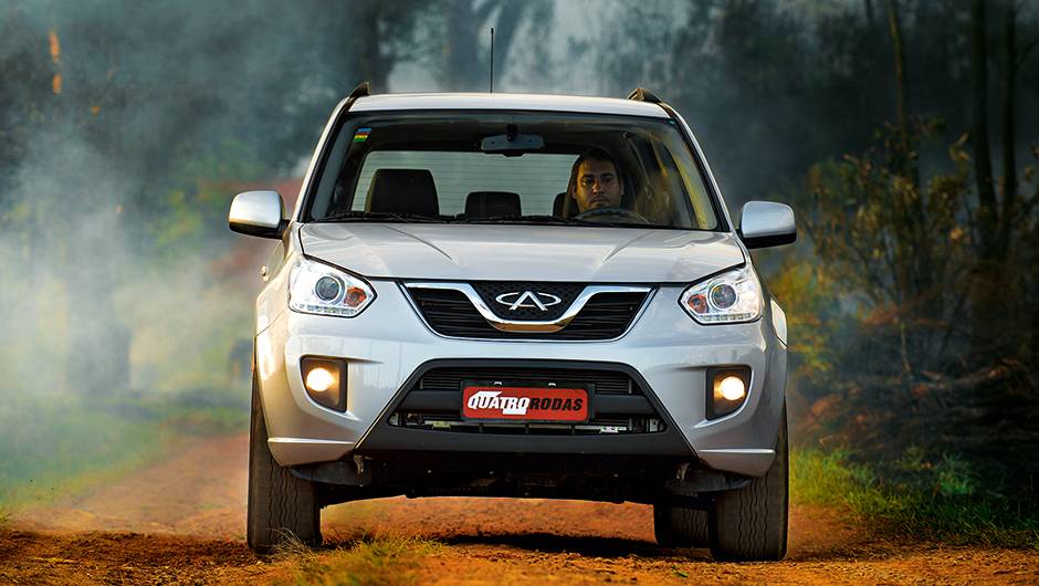 Tiggo passou por sua primeira reestiliza&ccedil;&atilde;o | <a href="https://quatrorodas.abril.com.br/carros/comparativos/lifan-x60-x-chery-tiggo-756386.shtml" rel="migration">Leia mais</a>